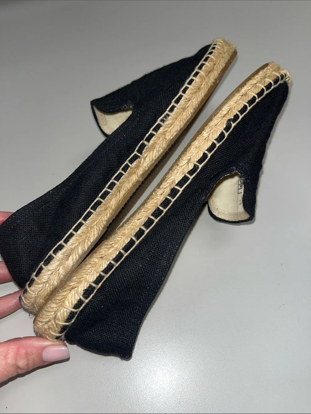 Soludos Black Espadrilles with Pineapple Embroidery Size 8
